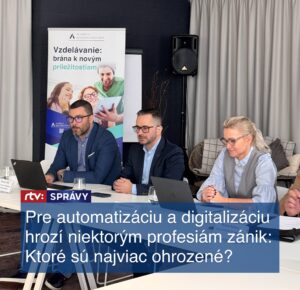 Foto z brífingu novinárov
